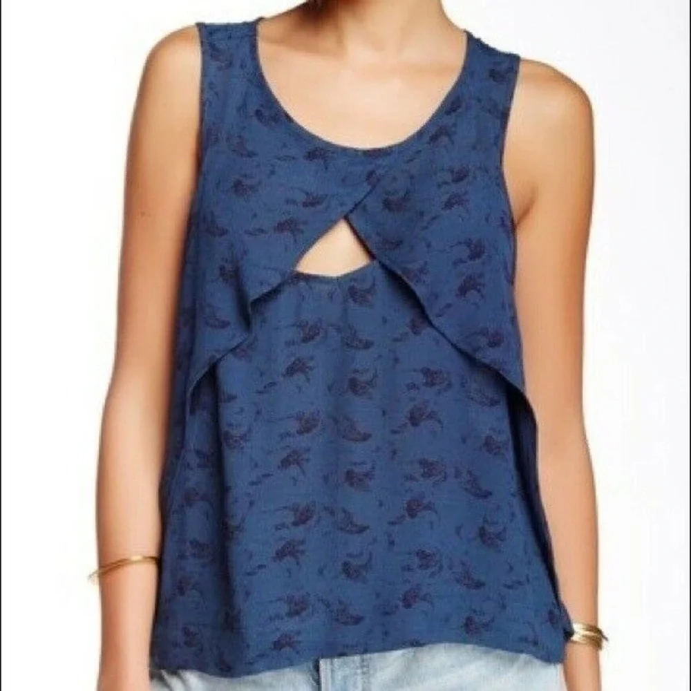 Free People Look Through Printed Crinkle Sleeveless Round Neck Top Blue Size XS